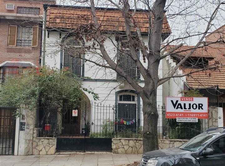Casa · 204m² · 4 Dormitorios · 1 Cochera