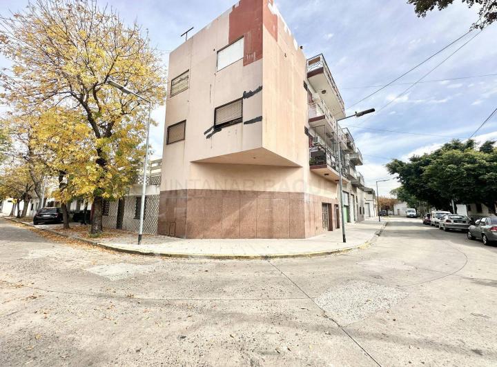 Casa · 177m² · 4 Ambientes · 4 Cocheras