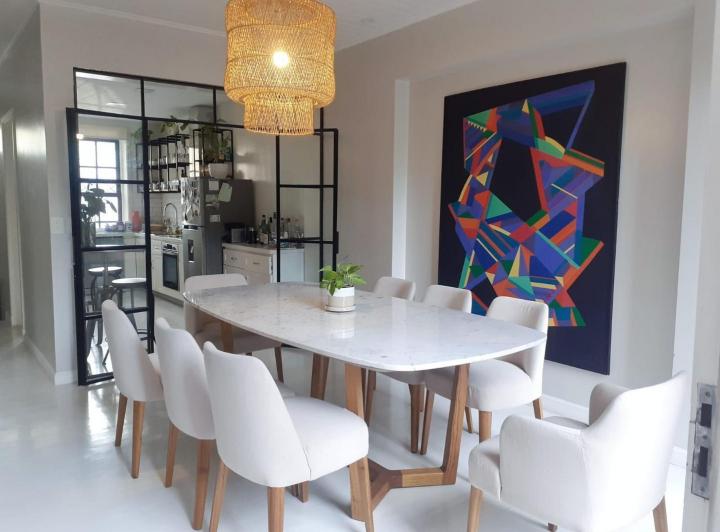 Casa · 216m² · 4 Ambientes · 1 Cochera