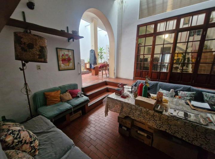 Casa · 205m² · 5 Ambientes · 1 Cochera