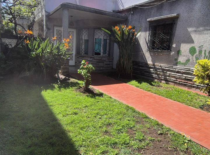 Casa · 110m² · 3 Ambientes · 1 Cochera