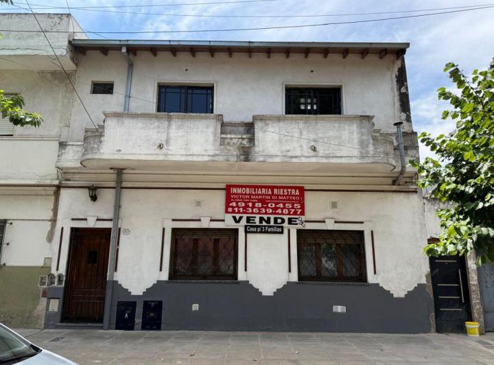 Casa · 200m² · 7 Ambientes