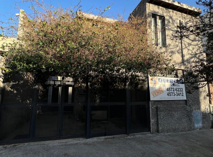 Casa · 160m² · 7 Ambientes · 1 Cochera