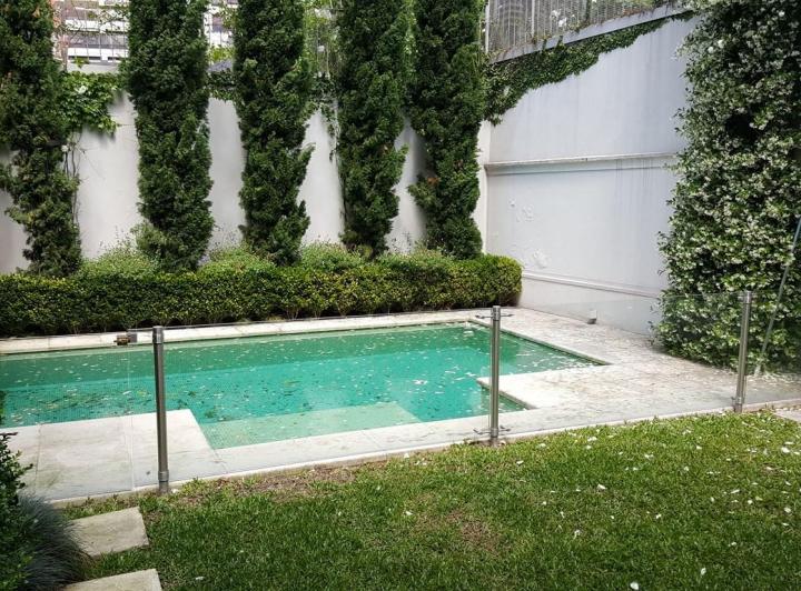 Casa · 470m² · 6 Ambientes · 2 Cocheras