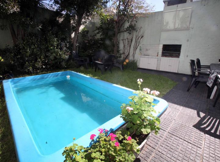 Casa · 285m² · 6 Ambientes · 1 Cochera