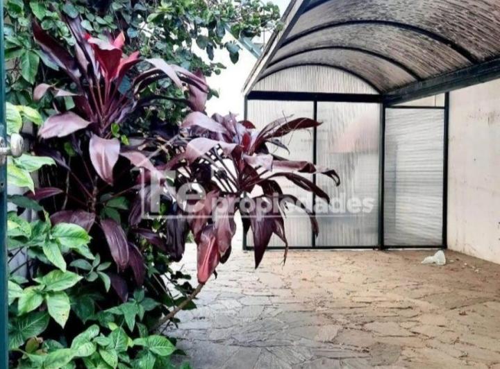 Casa · 130m² · 4 Ambientes · 1 Cochera