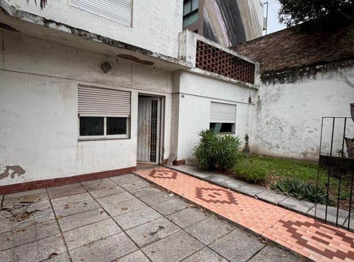 Casa · 130m² · 4 Ambientes · 1 Cochera