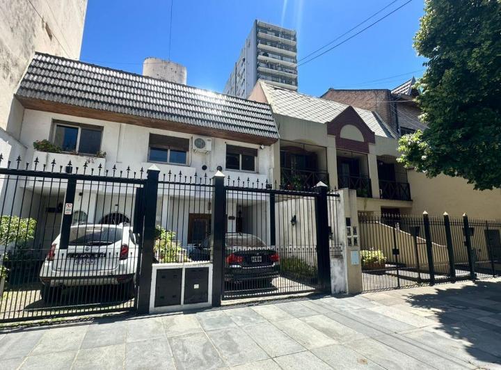 Casa · 90m² · 4 Ambientes · 1 Cochera