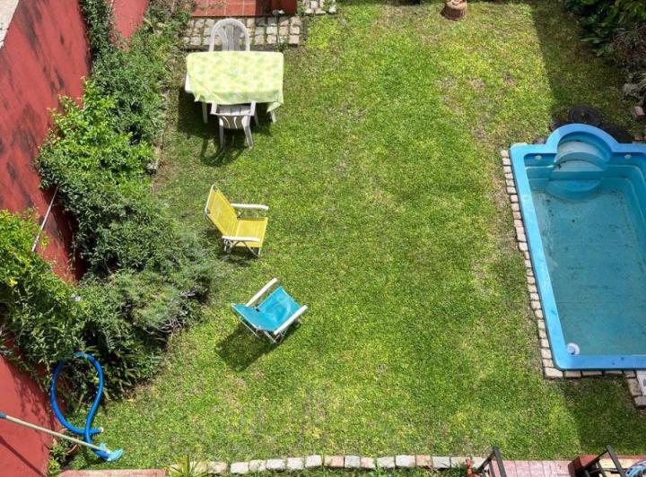 Casa · 210m² · 5 Ambientes · 1 Cochera