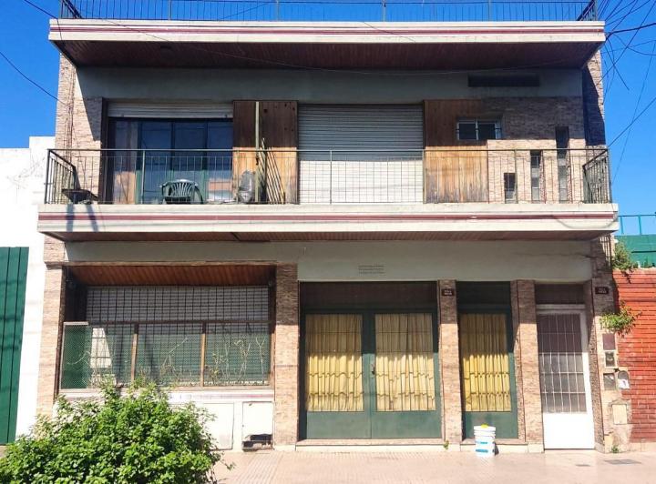 Casa · 90m² · 13 Ambientes