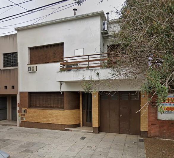 Casa · 465m² · 5 Dormitorios · 1 Cochera