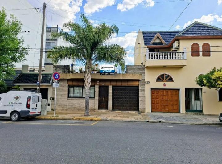 Casa · 234m² · 5 Ambientes