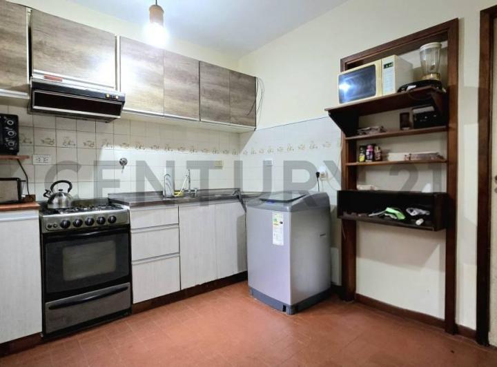 Casa · 80m² · 4 Ambientes · 1 Cochera