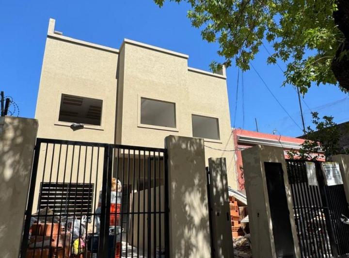 Casa · 100m² · 4 Ambientes · 1 Cochera