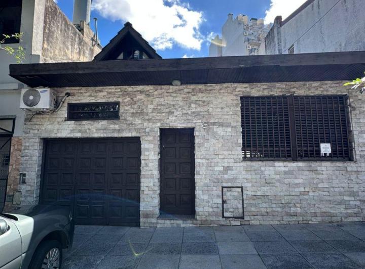 Casa · 190m² · 4 Ambientes · 1 Cochera