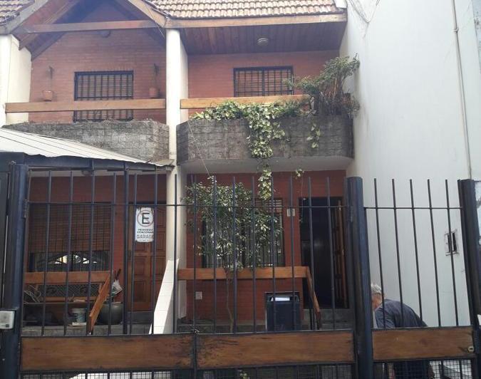 Casa · 106m² · 4 Ambientes · 1 Cochera