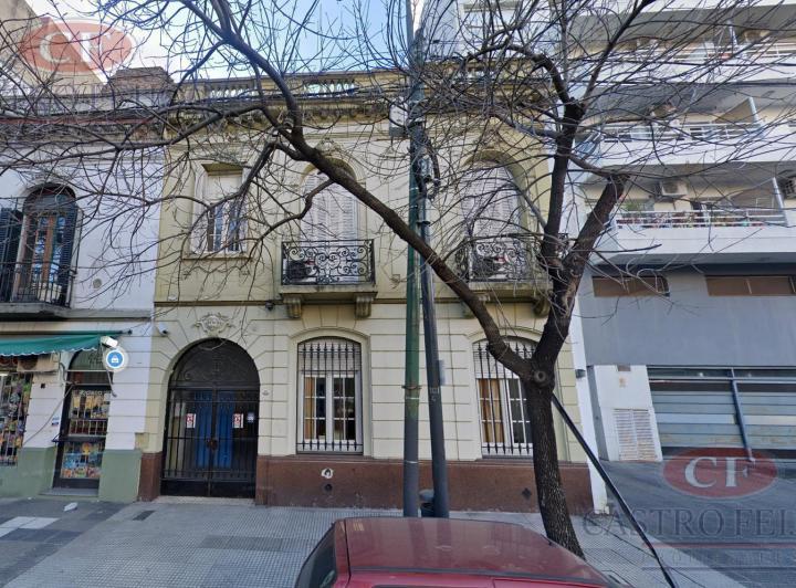 Casa · 250m² · 10 Ambientes · 2 Cocheras
