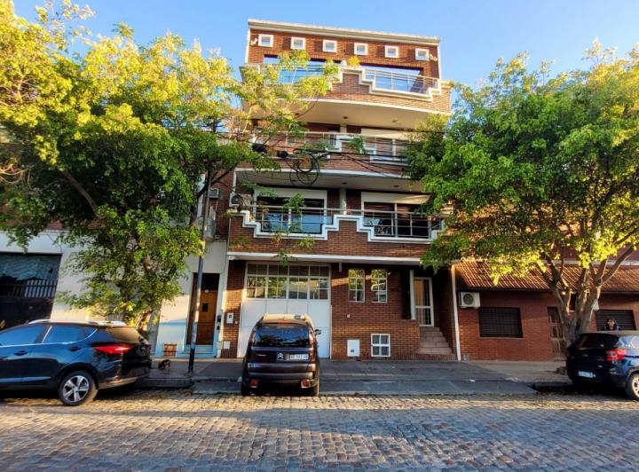 Casa · 293m² · 5 Ambientes · 1 Cochera
