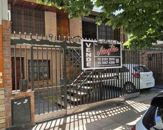 Casa · 360m² · 6 Ambientes · 3 Cocheras
