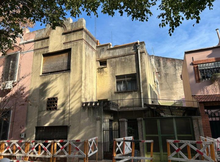 Casa · 160m² · 6 Ambientes · 1 Cochera