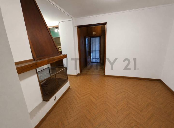 Casa · 171m² · 2 Ambientes · 1 Cochera