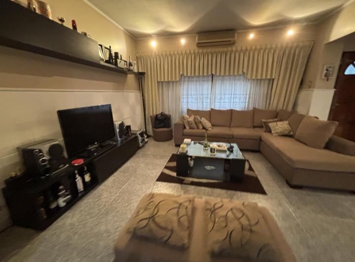 Casa · 113m² · 4 Ambientes · 1 Cochera