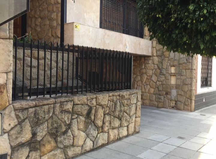 Casa · 250m² · 5 Ambientes · 2 Cocheras