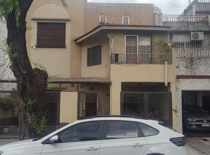 Casa · 140m² · 5 Ambientes · 1 Cochera