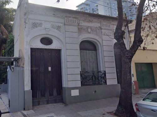 Casa · 208m² · 5 Ambientes · 1 Cochera