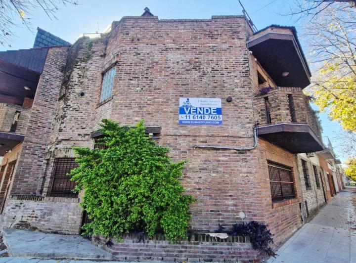 Casa · 140m² · 4 Ambientes · 1 Cochera
