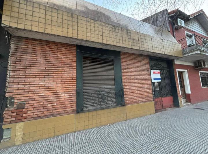 Casa · 224m² · 4 Ambientes · 2 Cocheras
