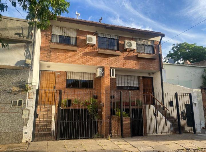 Casa · 112m² · 4 Ambientes · 1 Cochera