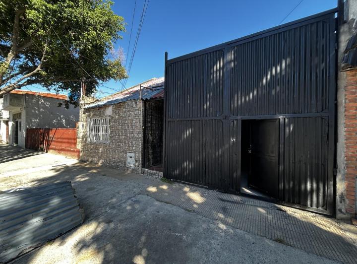 Casa · 120m² · 3 Ambientes · 2 Cocheras