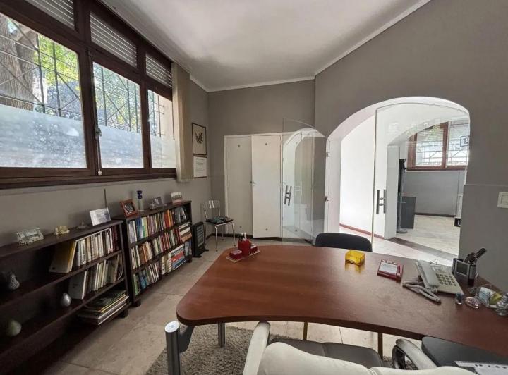 Casa · 210m² · 5 Ambientes