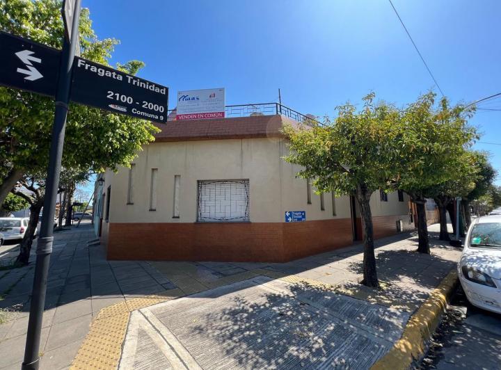 Casa · 165m² · 5 Ambientes · 1 Cochera