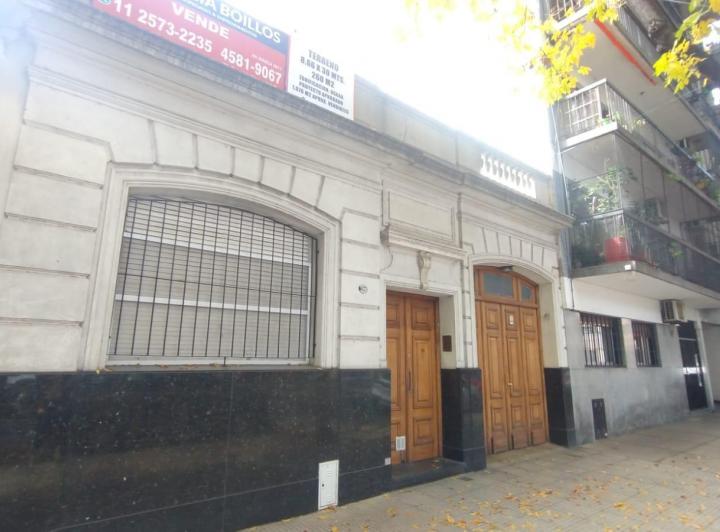 Casa · 130m² · 4 Ambientes · 1 Cochera