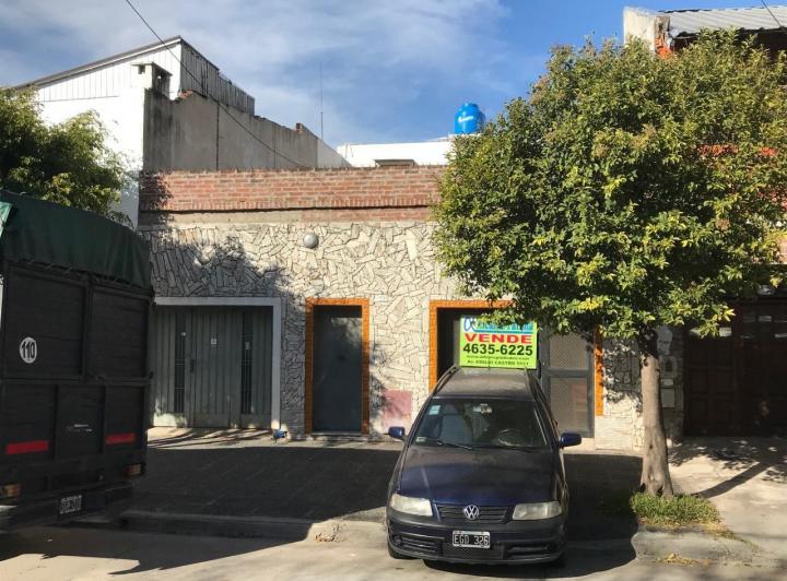Casa · 110m² · 5 Ambientes · 2 Cocheras