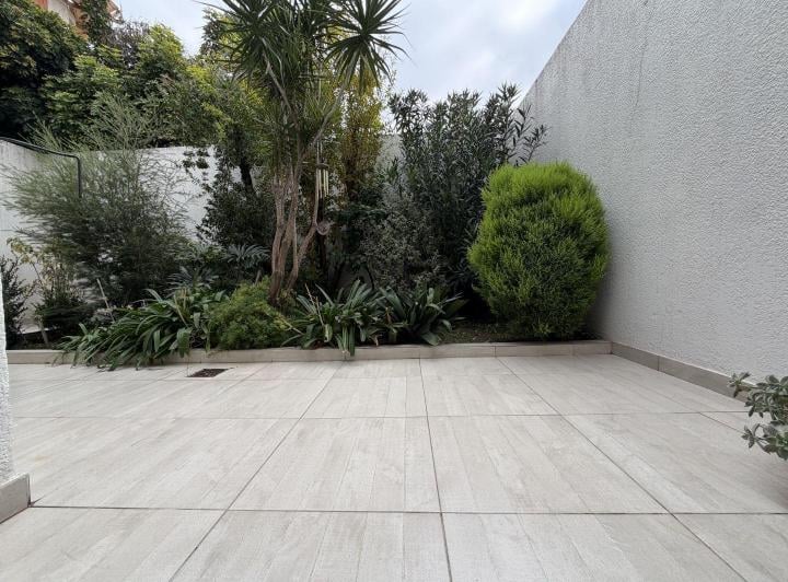 Casa · 180m² · 4 Ambientes · 1 Cochera