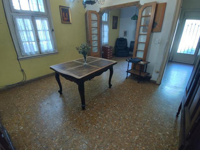 Casa · 193m² · 5 Ambientes · 1 Cochera