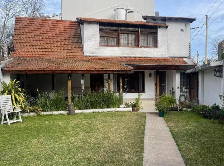 Casa · 274m² · 5 Ambientes