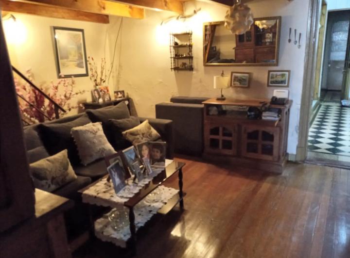 Casa · 110m² · 5 Ambientes · 1 Cochera
