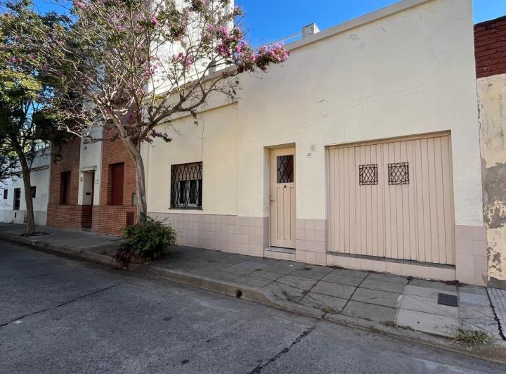 Casa · 150m² · 4 Ambientes · 1 Cochera