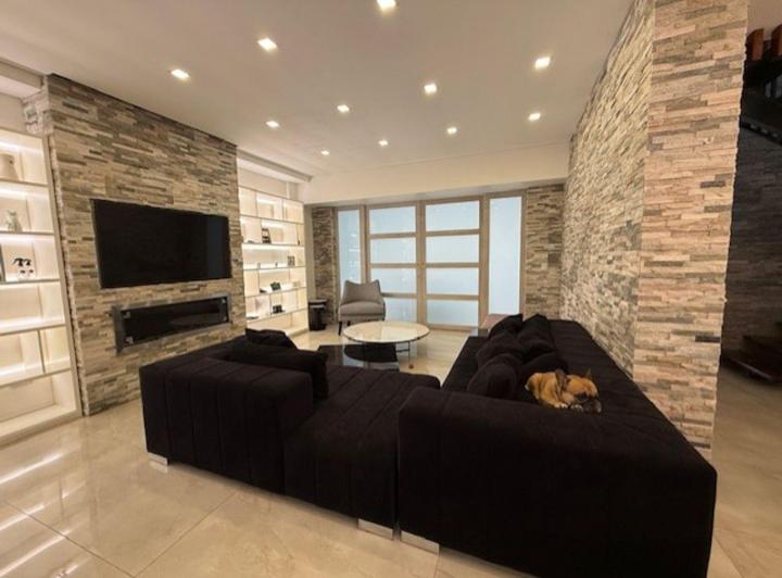Casa · 320m² · 4 Ambientes