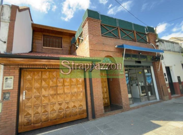 Casa · 200m² · 5 Ambientes · 1 Cochera