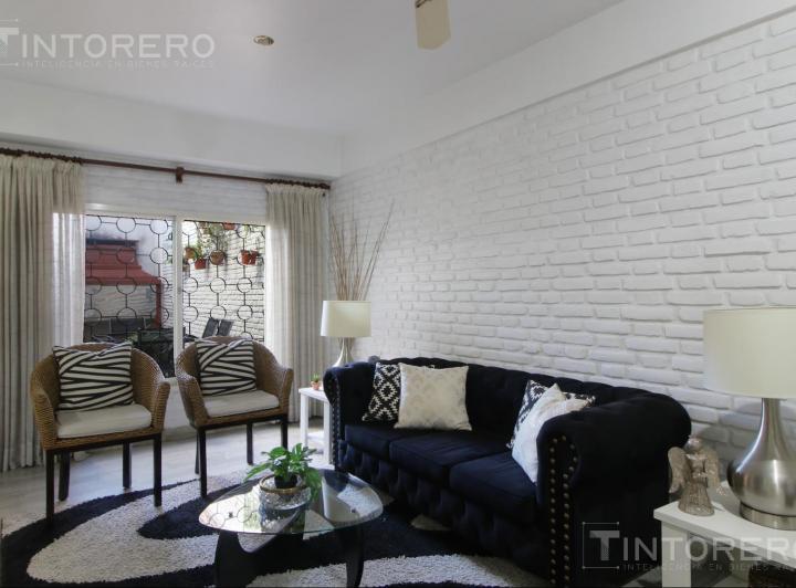 Casa · 151m² · 4 Ambientes · 1 Cochera