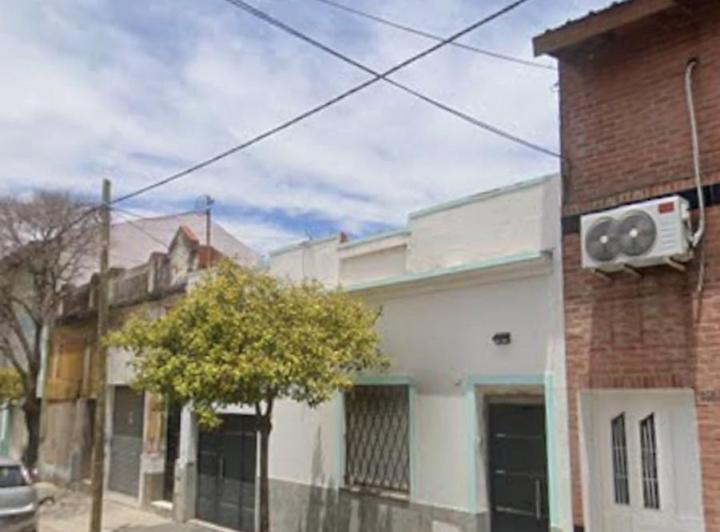 Casa · 135m² · 6 Ambientes · 1 Cochera