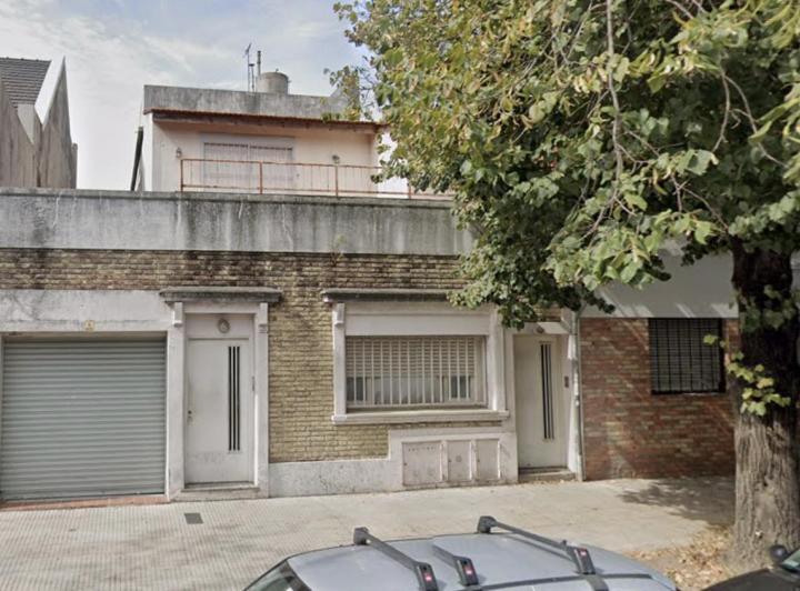 Casa · 200m² · 8 Ambientes · 1 Cochera