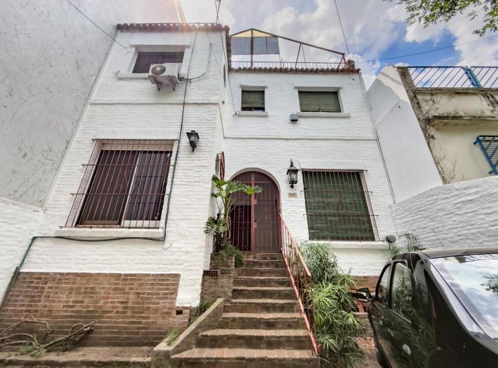 Casa · 185m² · 4 Ambientes · 1 Cochera