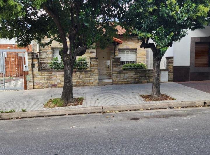 Casa · 160m² · 6 Ambientes