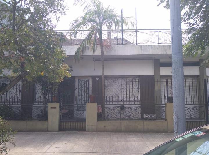 Casa · 120m² · 3 Ambientes · 2 Cocheras